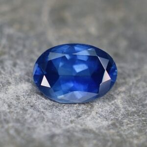 BlueSapphire_oval_6.5x4.6mm_0.69cts_H_sa327.jpg