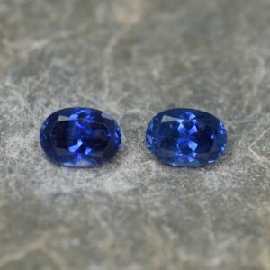 BlueSapphire oval pair 5.4x4.0mm 1.03cts H sa306