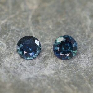BlueSapphire round pair 4.3mm 0.64cts N sa375