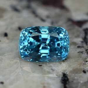 BlueZircon cushion 9.4x6.6mm 4.62cts zn2277