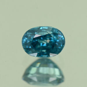 BlueZircon oval 6.1x4.5mm 1.27cts H zn1245