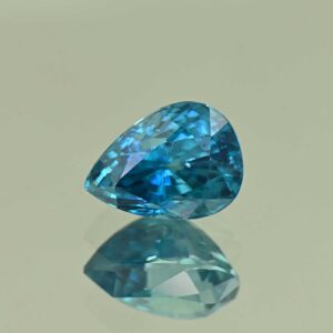 BlueZircon pear 9.7x7.1x6.3mm 3.97cts H zn7756