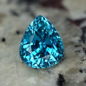 BlueZircon pearshape 9.7x8.1mm 4.97cts zn2283