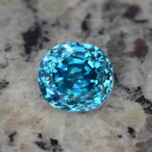 BlueZircon roval 10.5x9.7mm 10.39cts H zn1077 b crop