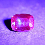CCDragonGarnet cush 5.4x4.2mm 0.67cts N cc445 UV