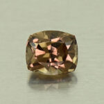 CCDragonGarnet cush 5.7x4.4mm 1.03cts N cc446 day