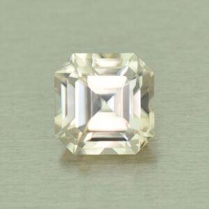 ChampagneZircon sq eme cut 5.9mm 1.68cts N zn5300