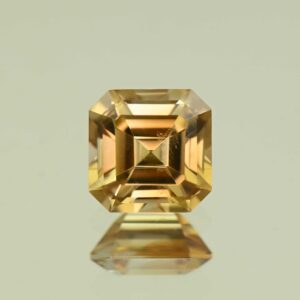 ChampagneZircon sq eme cut 7.6mm 3.29cts N zn7607