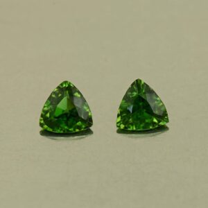 ChromeTourmaline trill pair 4.4mm 0.44cts N ct688
