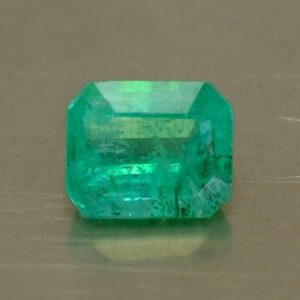 Emerald eme cut 7.3x6.0mm 1.42cts O em121