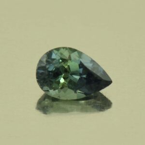 GreenSapphire pear 5.3x3.6mm 0.38cts N sa606
