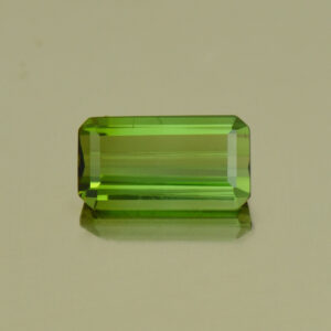 GreenTourmaline eme cut 6.7x3.7mm 0.66cts N tm1373