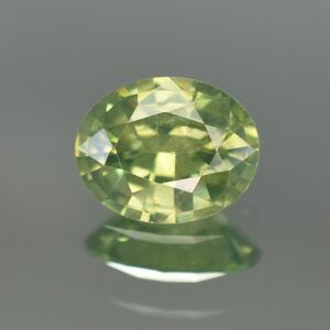 GreenZircon oval 11.3x9.0mm 4.45cts zn524