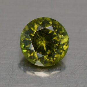 GreenZircon round 5.9mm 1.03cts zn1771