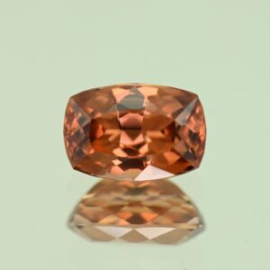 ImperialZircon cush 8.8x6.0mm 2.77cts H zn7403