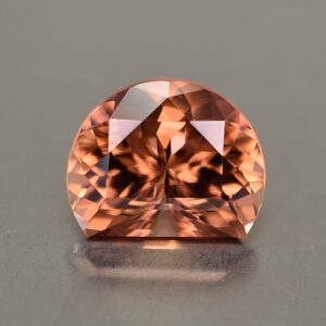 ImperialZircon half moon 10.0x8.0mm 4.52cts zn2515