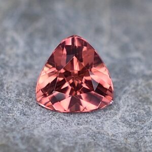 MalayaGarnet trillion 5.0mm 0.54cts ma281