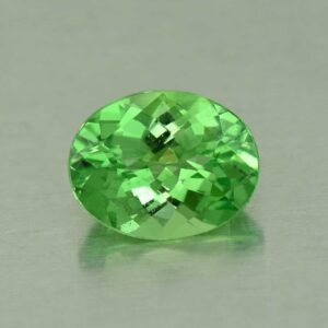 MintGrossular ch oval 9.8x7.7mm 2.78cts N mg107