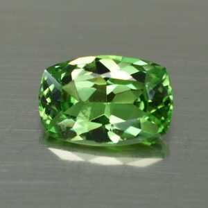 MintGrossular cush 10.7x7.2mm 2.80cts mg137