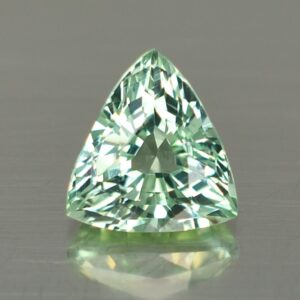 MintGrossular_drop_trill_8.0x7.3mm_2.04cts_mg178.jpg