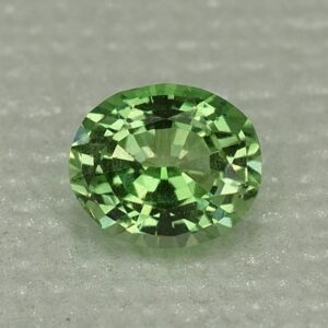 MintGrossular oval 6.5x5.6mm 1.00cts mg169