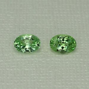 MintGrossular oval pair 7.4x5.3mm 2.23cts mg144