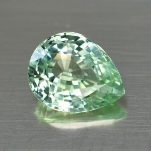 MintGrossular pear 9.5x7.5mm 2.44cts mg187