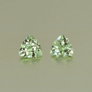 MintGrossular trill pair 4.1mm 0.55cts N mg294