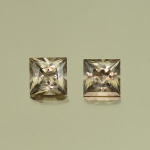 MochaZircon princess pair 6.0mm 3.20cts N zn5219
