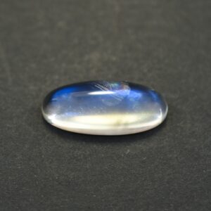 Moonstone oval cab 25.7x11.4mm 16.26cts ms146