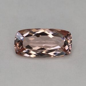 Morganite cushion 13.2x6.7mm 2.86cts H me136