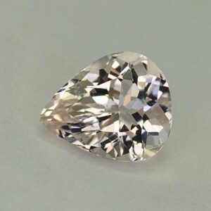 Morganite_pearshape_8.8x7.3mm_1.51cts_H_me204.jpg