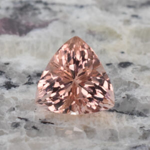 Morganite trillion 12.2mm 5.17cts H me221 c crop