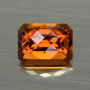 OrangeTourmaline ch eme cut 8.0x6.0mm 1.81cts tm1313