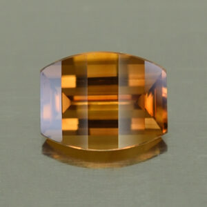 OrangeZircon opp bar bar 9.0x7.0mm 3.09cts N zn4479