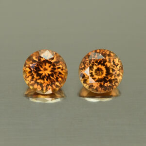 OrangeZircon round pair 8.0mm 6.35cts N zn4532