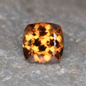 OrangeZircon sq cush 8.5mm 4.06cts N zn1611