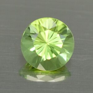 Peridot round 6.0mm 0.96cts pe108 SOLD