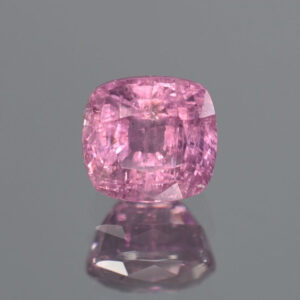 PinkSapphire cush 9.4x8.8mm 6.21cts H sa249 b crop