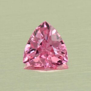 PinkSpinel trill 5.7mm 0.56cts N sp829