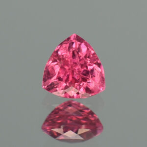 PinkSpinel trillion 6.7x6.6mm 1.36cts N sp185