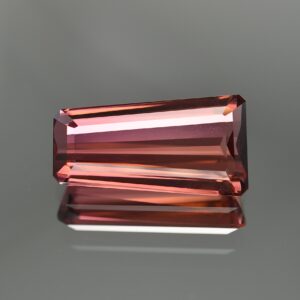 PinkTourmaline trapeze 21.0x11.0 8.8mm 12.10cts H tm928