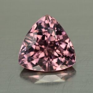 PinkZircon trill 8.1mm 2.76cts N zn3159