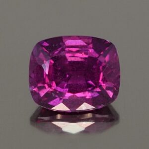 PurpleGarnet cush 7.4x6.2mm 1.88cts pl236
