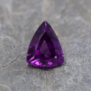 PurpleGarnet drop trill 7.5x6.0mm 1.09cts N pl273 crop SOLD