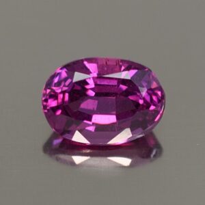 PurpleGarnet oval 7.7x5.5mm 1.47cts N pl376