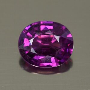 PurpleGarnet oval 8.3x7.0mm 1.85cts pl115