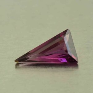 PurpleGarnet triangle 10.5x6.0mm 1.18cts N pl241