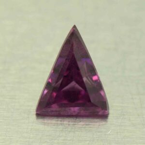 PurpleGarnet triangle 6.4x5.2mm 0.65cts N pl315