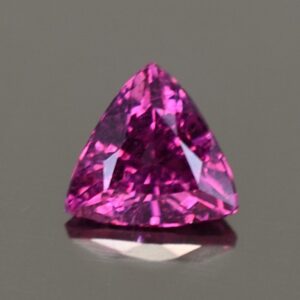 PurpleGarnet trill 6.4mm 0.91cts pl288